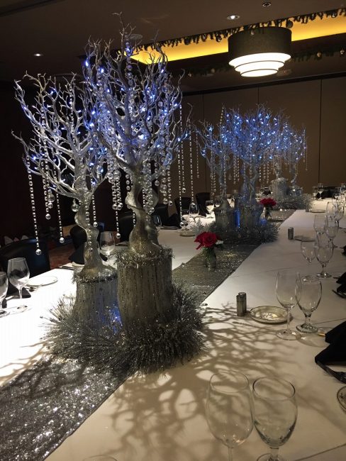 picture of Dallas private dining room decorated with silver holiday decorations