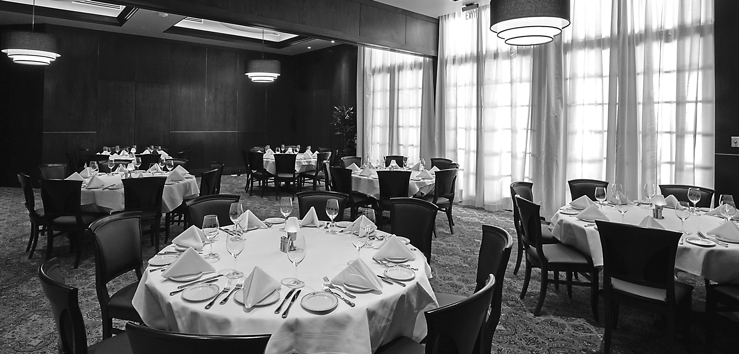 Beautiful shot of our Woodlands private dining room