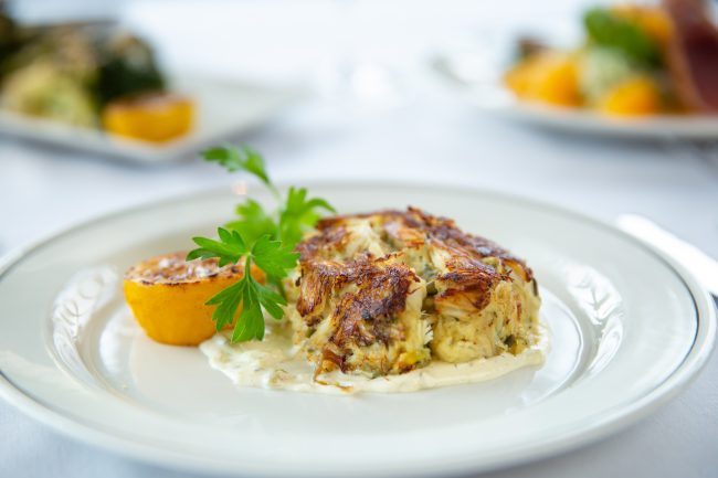 picture of JUMBO LUMP CRAB CAKE with dilled tartar sauce