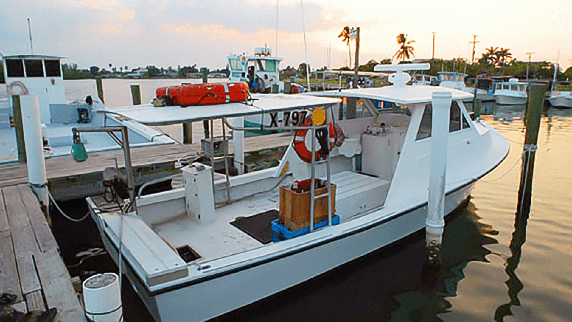 picture of stone crab fishing boat